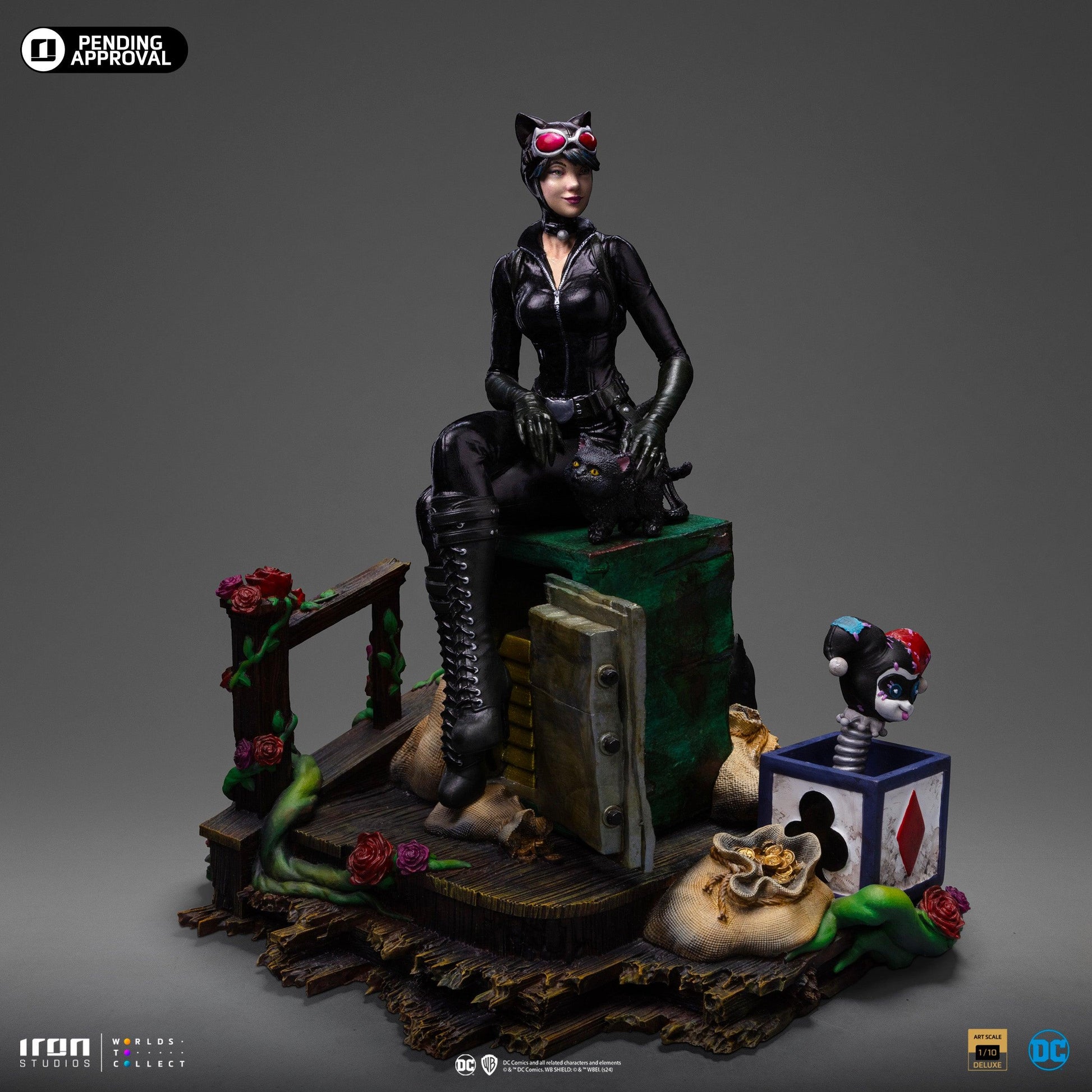 【Preorder】Iron Studios CATWOMAN (GOTHAM CITY SIRENS) Deluxe Edition 1:10 Scale Statue DCCDCG107424-10 - ToyFury