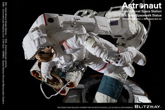 Blitzway BW-SS-20201 Astronaut Walk Statue 1/4 Scale Sculptures【In Stock】 - ToyFury