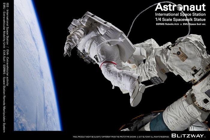 Blitzway BW-SS-20201 Astronaut Walk Statue 1/4 Scale Sculptures【In Stock】 - ToyFury