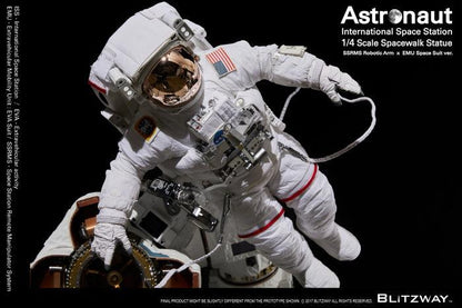 Blitzway BW-SS-20201 Astronaut Walk Statue 1/4 Scale Sculptures【In Stock】 - ToyFury