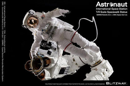 Blitzway BW-SS-20201 Astronaut Walk Statue 1/4 Scale Sculptures【In Stock】 - ToyFury