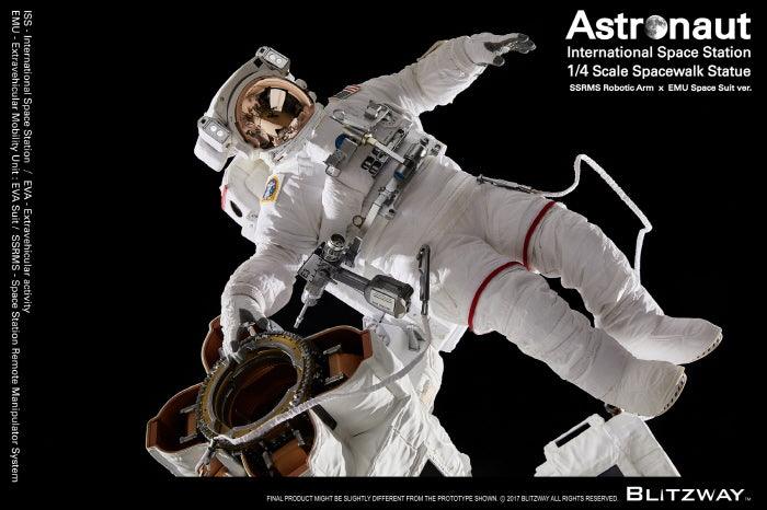 Blitzway BW-SS-20201 Astronaut Walk Statue 1/4 Scale Sculptures【In Stock】 - ToyFury