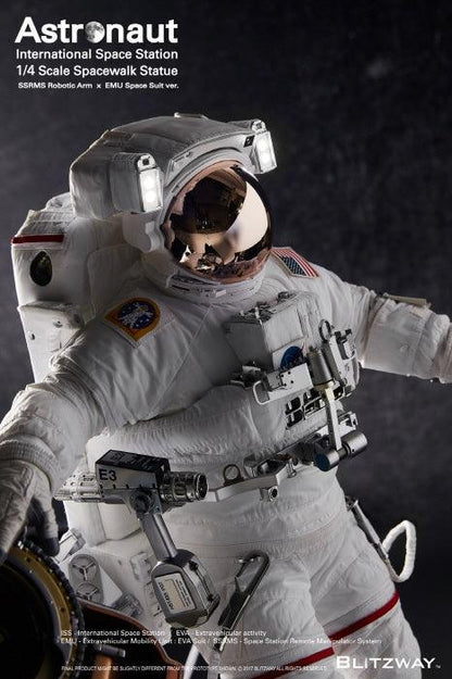 Blitzway BW-SS-20201 Astronaut Walk Statue 1/4 Scale Sculptures【In Stock】 - ToyFury