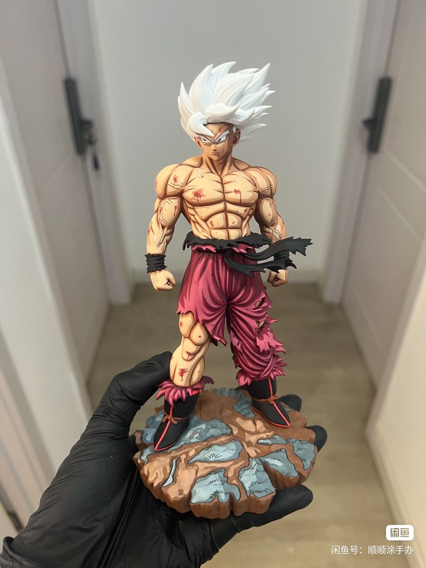 Dragon Ball Repaint Figure First Super Saiyan GOKU (Base Version)