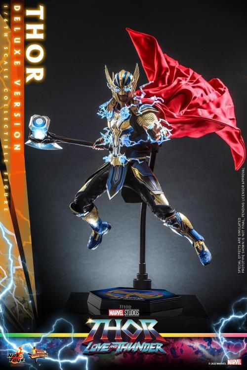 HOTTOYS MMS656 Thor: Love and Thunder Thor Deluxe 1/6 Scale Collectible Figure