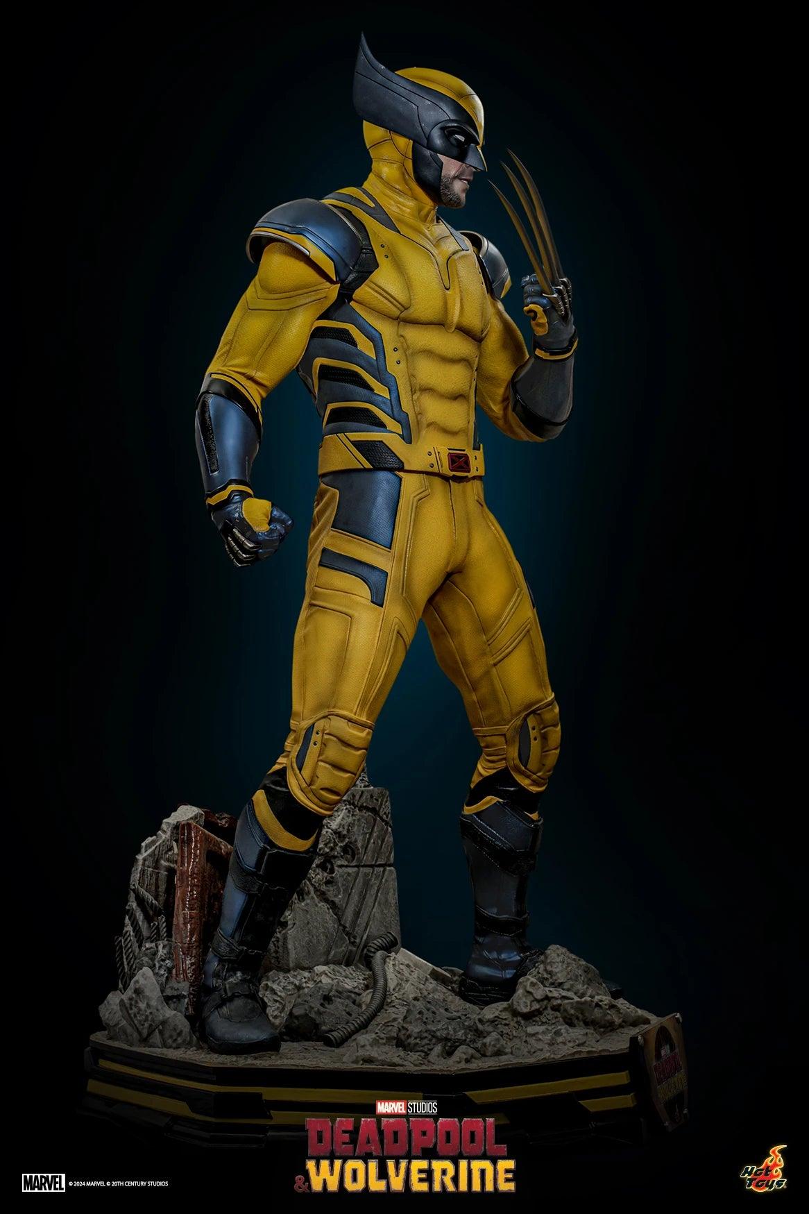 Hottoys STA2402 Deadpool & Wolverine – Wolverine Life-Size Statue