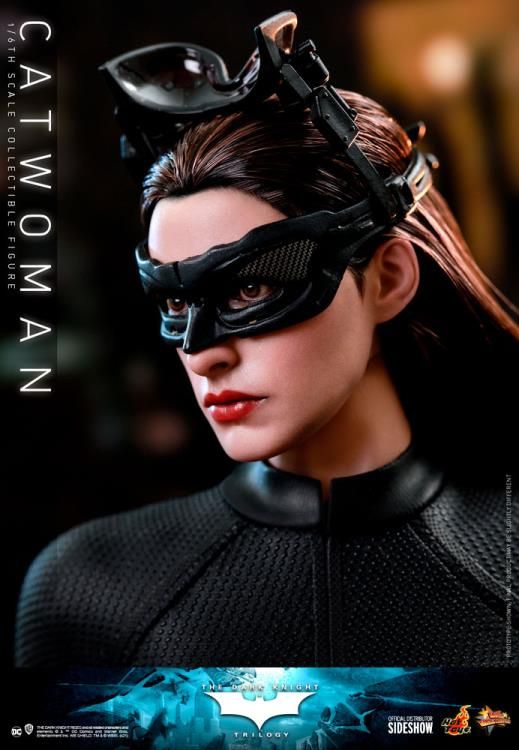 Hot Toys DC The Dark Knight Trilogy Catwoman 1/6 Scale Figure MMS627