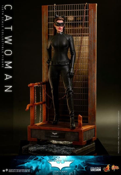 Hot Toys DC The Dark Knight Trilogy Catwoman 1/6 Scale Figure MMS627