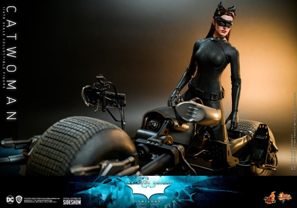 Hot Toys DC The Dark Knight Trilogy Catwoman 1/6 Scale Figure MMS627