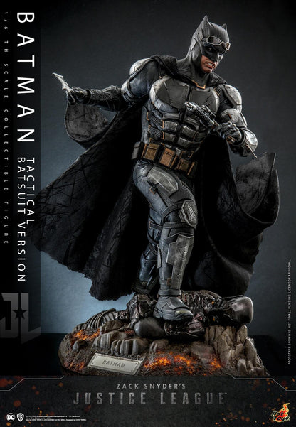 Hot Toys DC Justice League 2021 Batman Tactical Batsuit 1:6 Scale Figure TMS085 - ToyFury