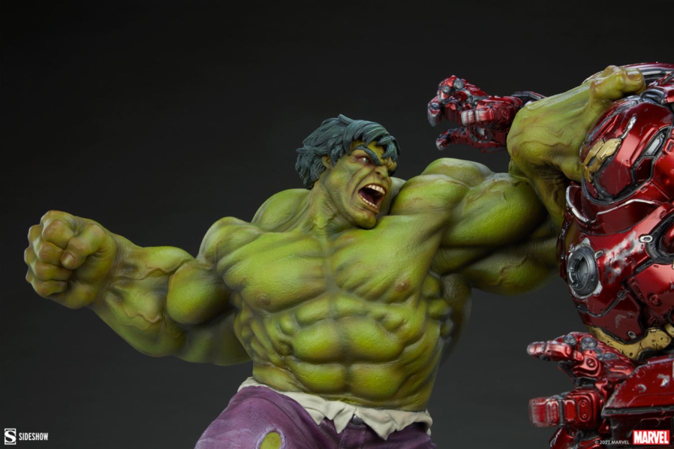 Sideshow The Avengers - Hulk vs Hulkbuster 19” Maquette Statue