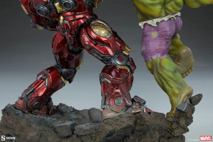 Sideshow The Avengers - Hulk vs Hulkbuster 19” Maquette Statue